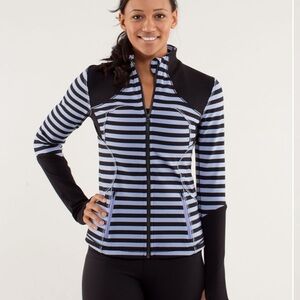Lululemon Women’s 6 Black Sea Striped Polar Haze Purple Forme Zip Luon Jacket